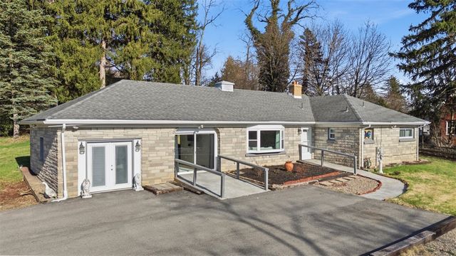 1600 Mount Royal Blvd, Shaler, PA 15116