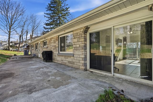 1600 Mount Royal Blvd, Shaler, PA 15116