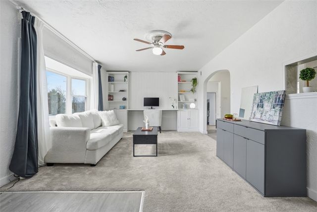 1600 Mount Royal Blvd, Shaler, PA 15116