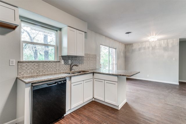 1236 King Drive, Bedford, TX 76022