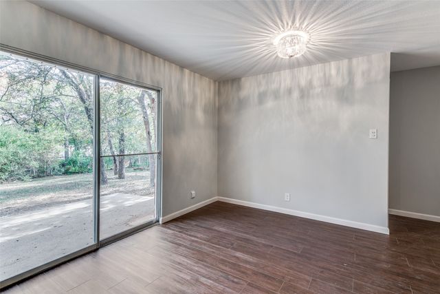 1236 King Drive, Bedford, TX 76022