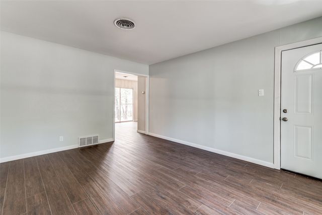 1236 King Drive, Bedford, TX 76022