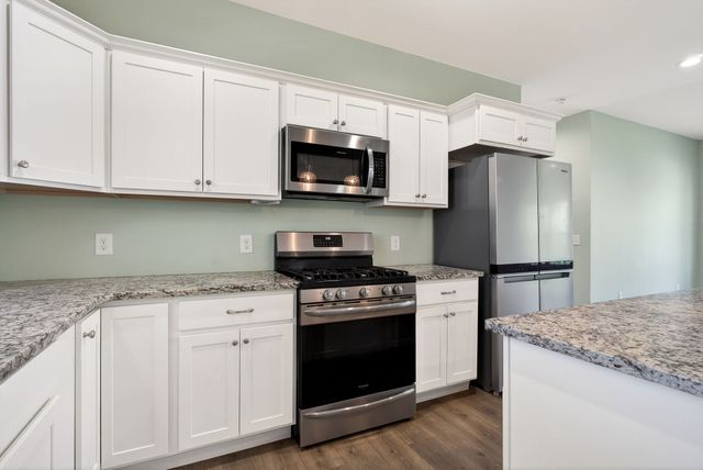 750 Honeysuckle Ln, Sparta, TN 38583