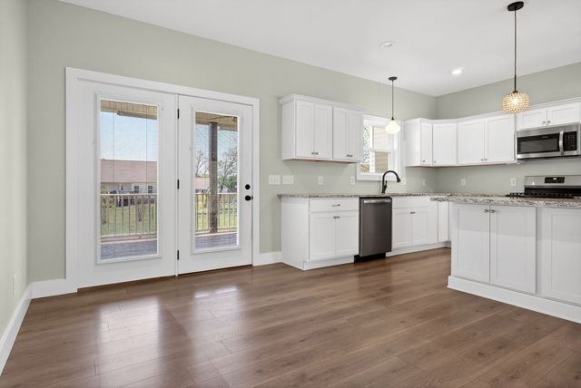 750 Honeysuckle Ln, Sparta, TN 38583