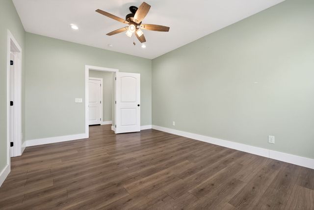 750 Honeysuckle Ln, Sparta, TN 38583