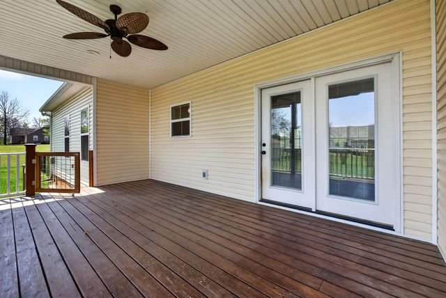 750 Honeysuckle Ln, Sparta, TN 38583