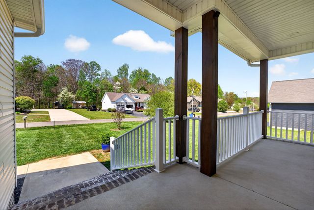 750 Honeysuckle Ln, Sparta, TN 38583