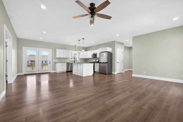 750 Honeysuckle Ln, Sparta, TN 38583