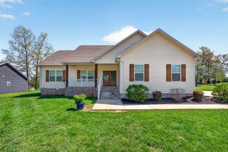 750 Honeysuckle Ln, Sparta, TN 38583