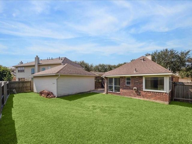 2822 Creek Terrace Drive, Missouri City, TX 77459