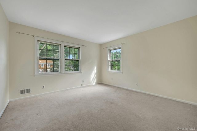 20 Springdale Road, Scarsdale, NY 10583