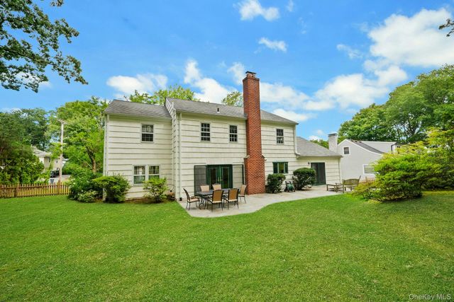 20 Springdale Road, Scarsdale, NY 10583