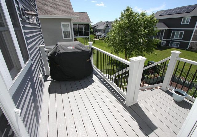 1105 Water Wheel Drive, Waunakee, WI 53597