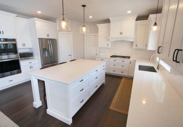 1105 Water Wheel Drive, Waunakee, WI 53597