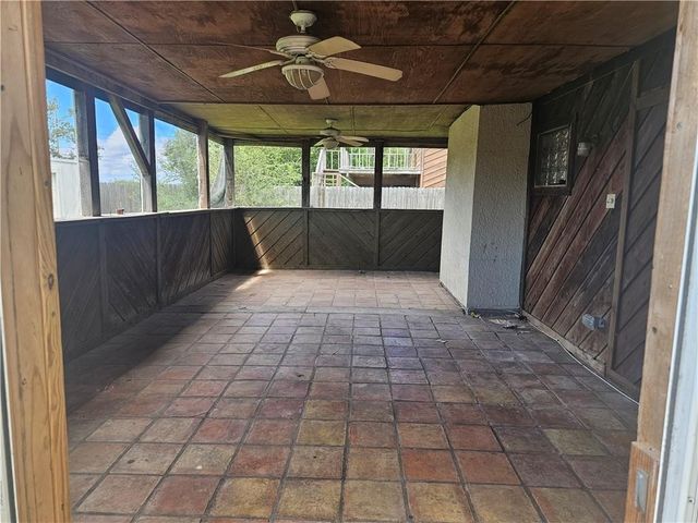 2011 Pecan Dr, Portland, TX 78374