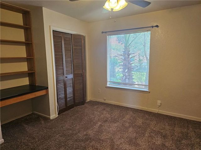 2011 Pecan Dr, Portland, TX 78374