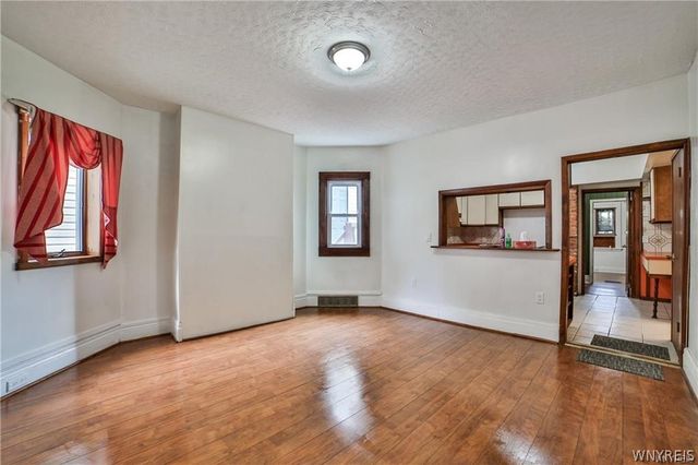 421 East Utica Street S, Buffalo, NY 14208