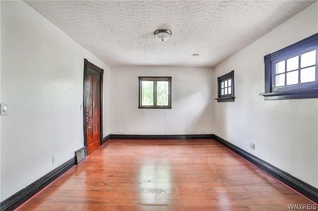 421 East Utica Street S, Buffalo, NY 14208