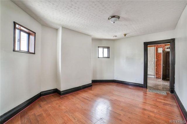 421 East Utica Street S, Buffalo, NY 14208