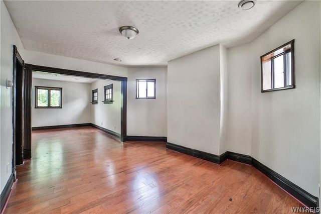 421 East Utica Street S, Buffalo, NY 14208