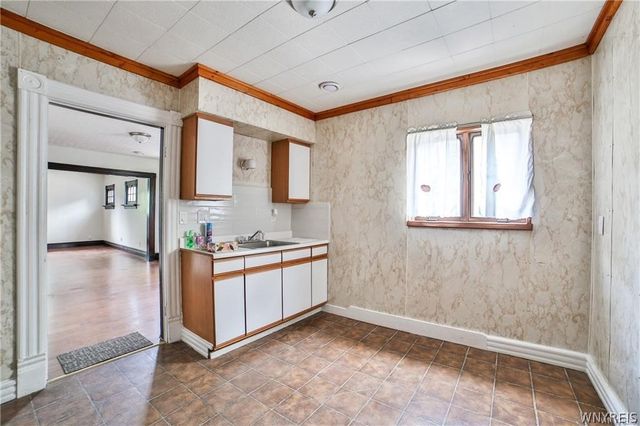 421 East Utica Street S, Buffalo, NY 14208