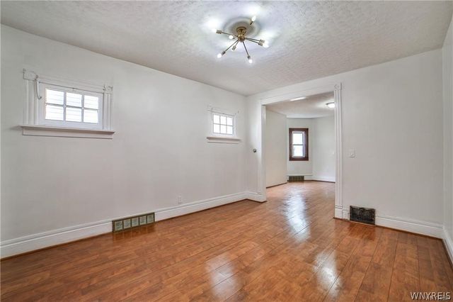 421 East Utica Street S, Buffalo, NY 14208