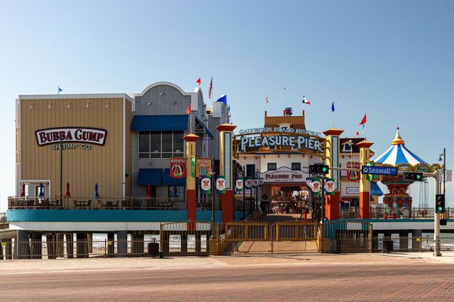 54 Grand Beach Boulevard, Galveston, TX 77550