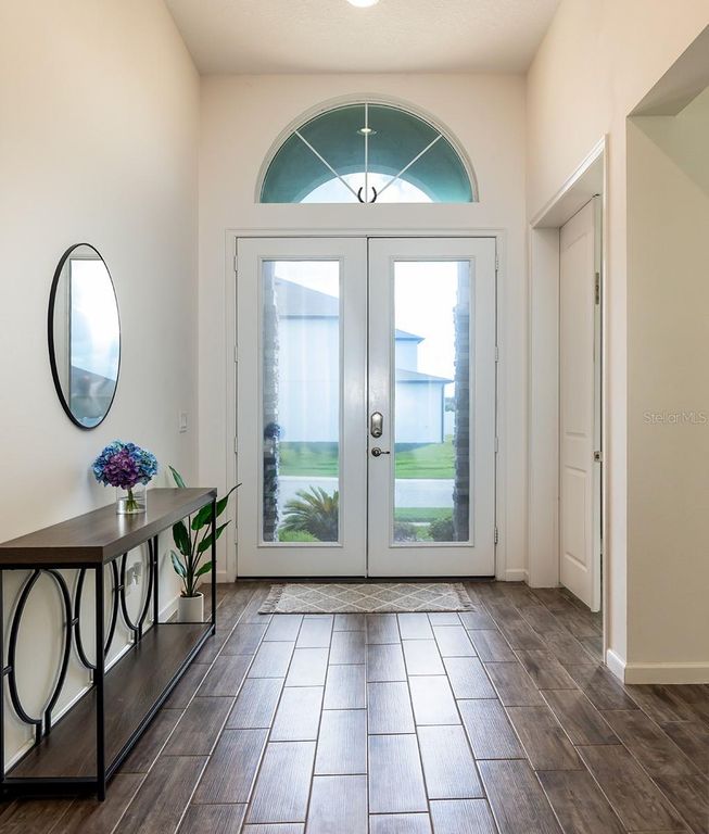 Image 2 of property listing at 2451 RUSH BAY WAY, Orlando, FL 32824