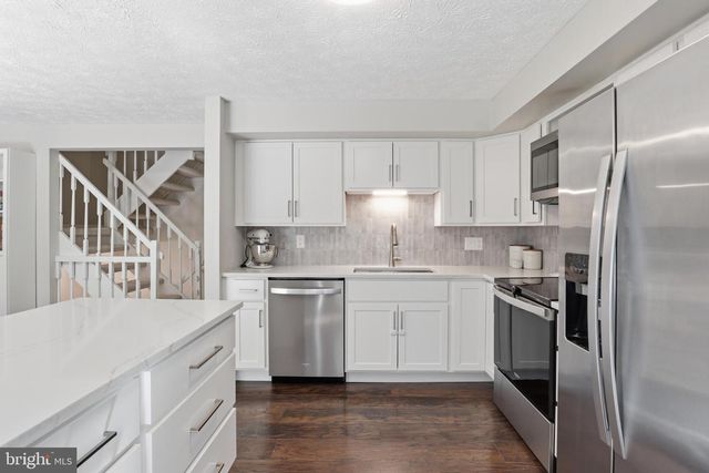 8033 ORANGE PLANK RD, Springfield, VA 22153