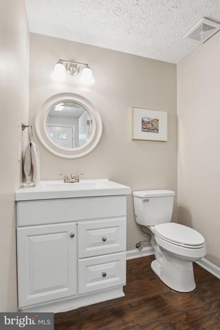 8033 ORANGE PLANK RD, Springfield, VA 22153