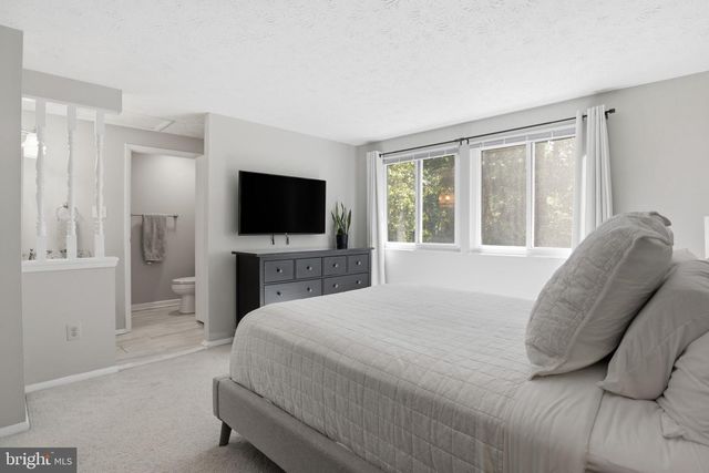 8033 ORANGE PLANK RD, Springfield, VA 22153