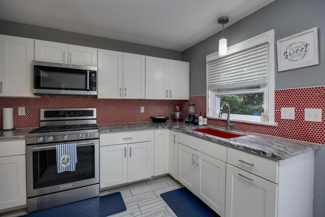 314 S Atwood Avenue, Janesville, WI 53545