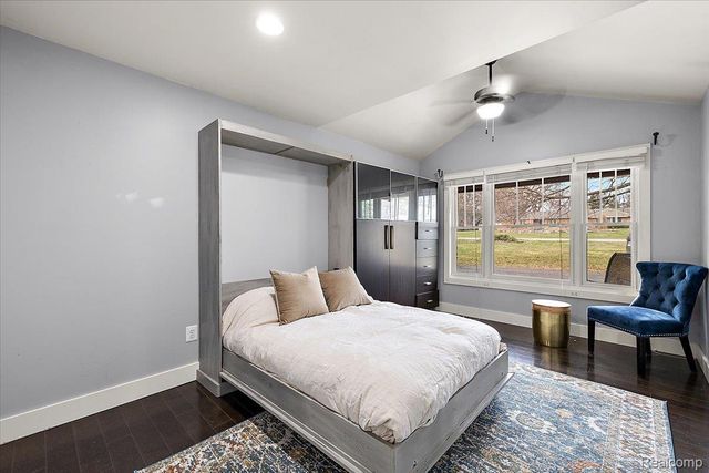 1246 Christian Hills Drive, Rochester Hills, MI 48309