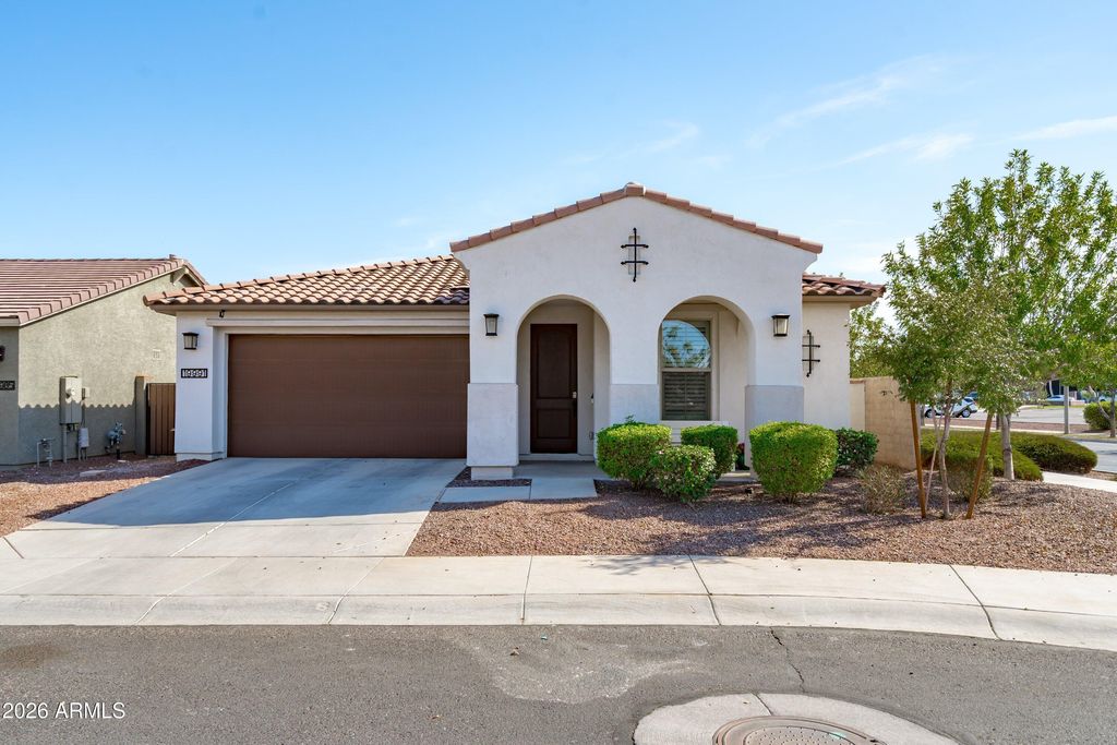 19991 W HEATHERBRAE Drive, Litchfield Park, AZ 85340 — exterior