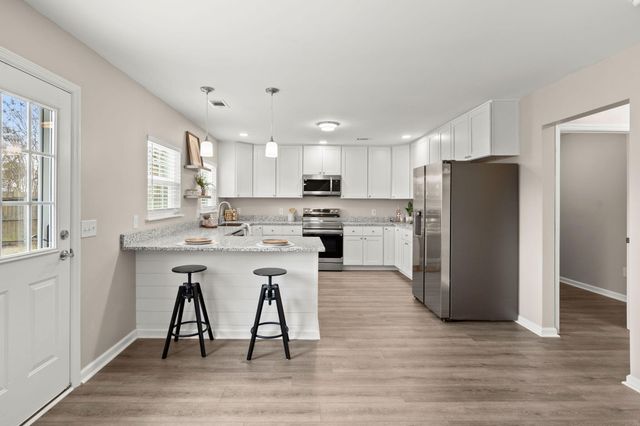 2007 Robin Wood Boulevard, Moncks Corner, SC 29461