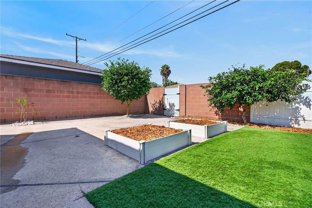 837 N Hanover Street, Anaheim, CA 92801