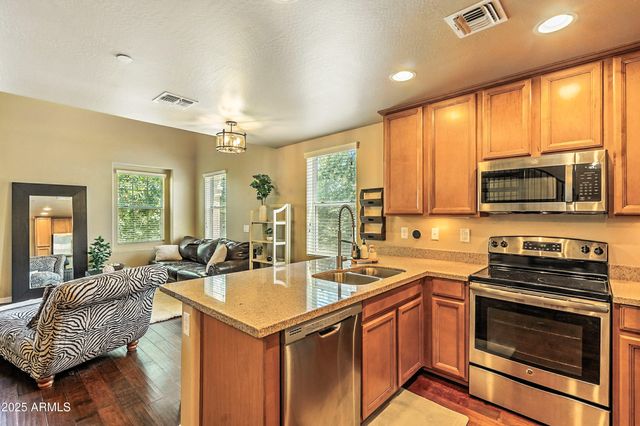 4033 E WINDSOR Drive, Gilbert, AZ 85296