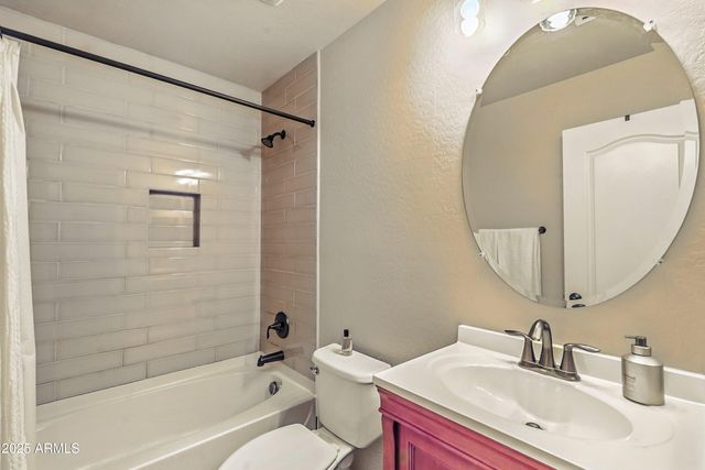 4033 E WINDSOR Drive, Gilbert, AZ 85296