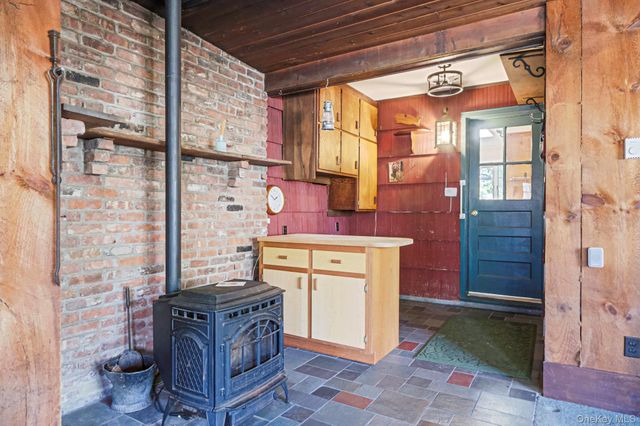 223 Connetquot Road, Bayport, NY 11705