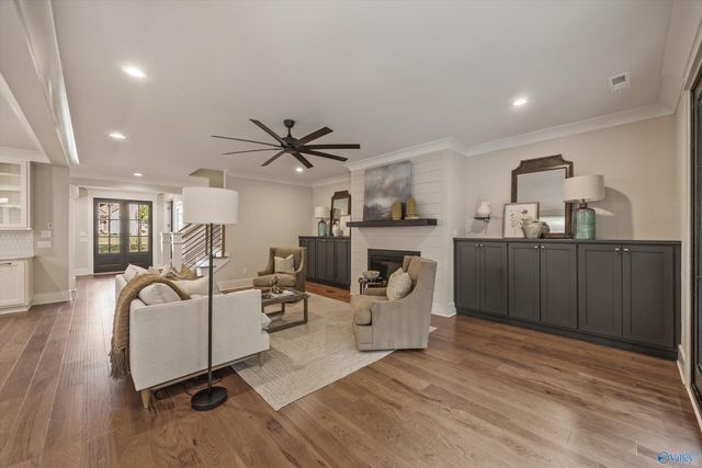 40 Ridge Bluff Circle, Huntsville, AL 35803