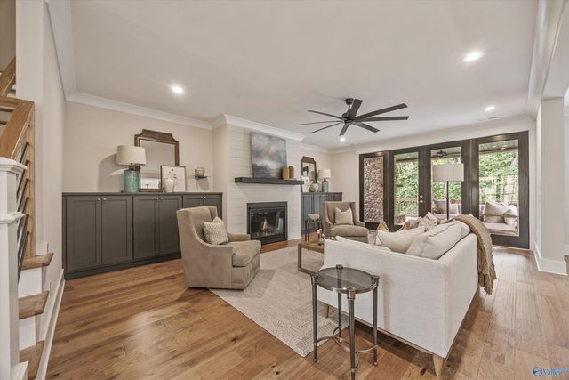 40 Ridge Bluff Circle, Huntsville, AL 35803