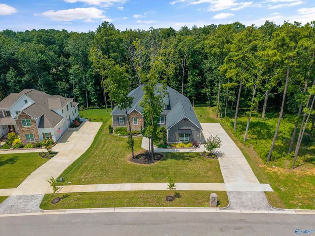 40 Ridge Bluff Circle, Huntsville, AL 35803