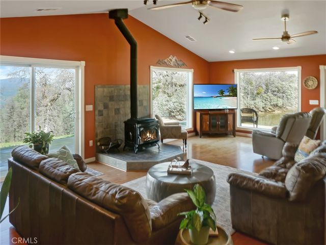 6097 Sherlock Road, Midpines, CA 95345