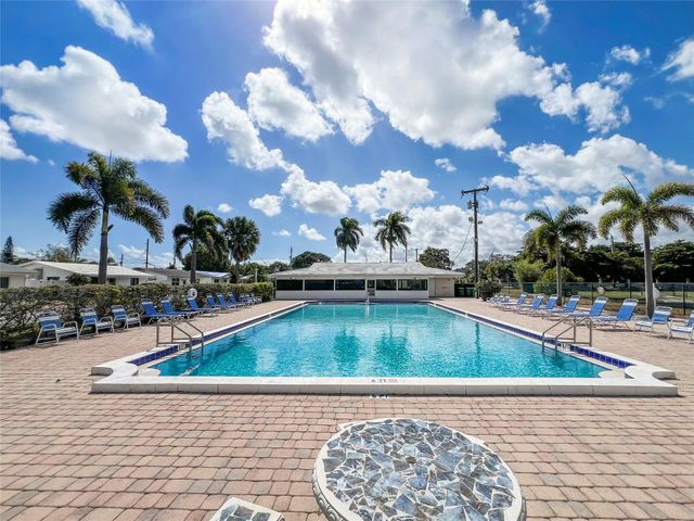 4560 NW 17th Terrace, Tamarac, FL 33309