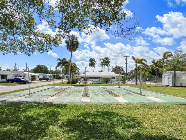 4560 NW 17th Terrace, Tamarac, FL 33309
