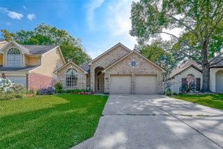 5007 Maple Brook Lane, Kingwood, TX 77345
