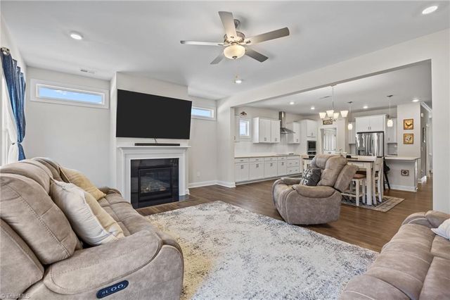 1355 Ouray Drive, Kernersville, NC 27284