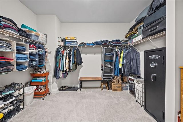 1355 Ouray Drive, Kernersville, NC 27284