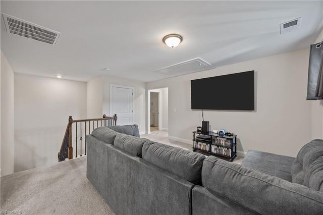 1355 Ouray Drive, Kernersville, NC 27284