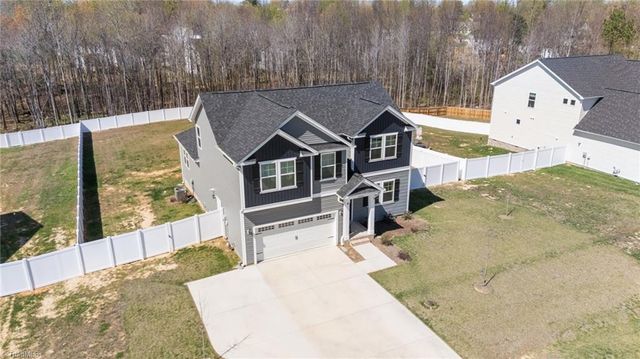 1355 Ouray Drive, Kernersville, NC 27284